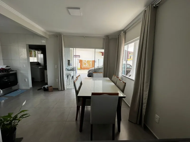 Casa 3 dormitórios à venda em Balneário Piçarras