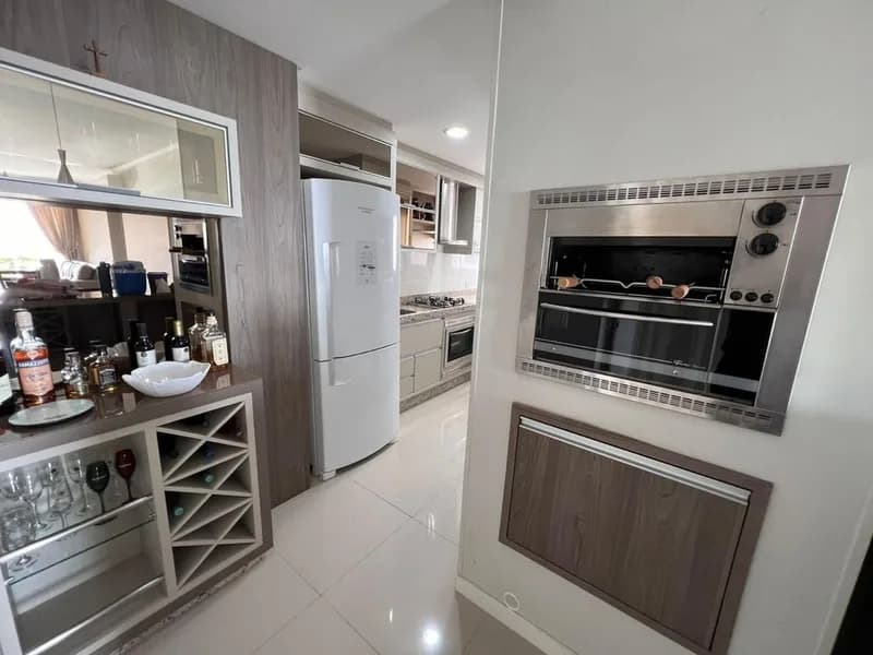 Apartamento, em Bairro Itacolomi, Balneário Piçarras/SC